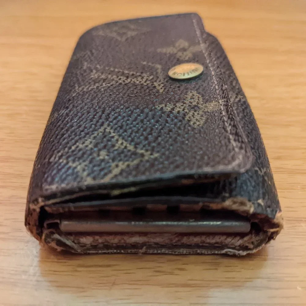 Louis Vuitton Monogram Key Holder/Wallet #1357💥PRICE DROP💥